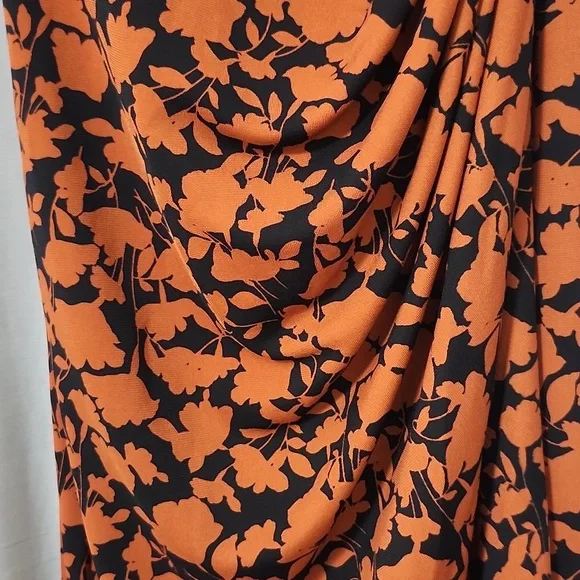 Amazon essentials - Picture 3 of 9